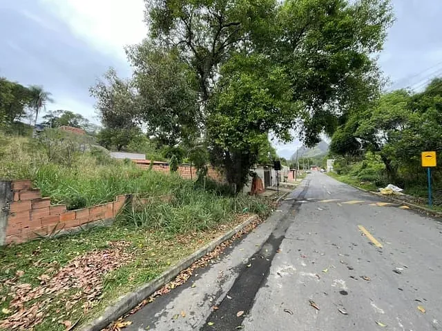 Terreno com 585m², à venda, no bairro Chácaras de Inoã (Inoã) em Maricá