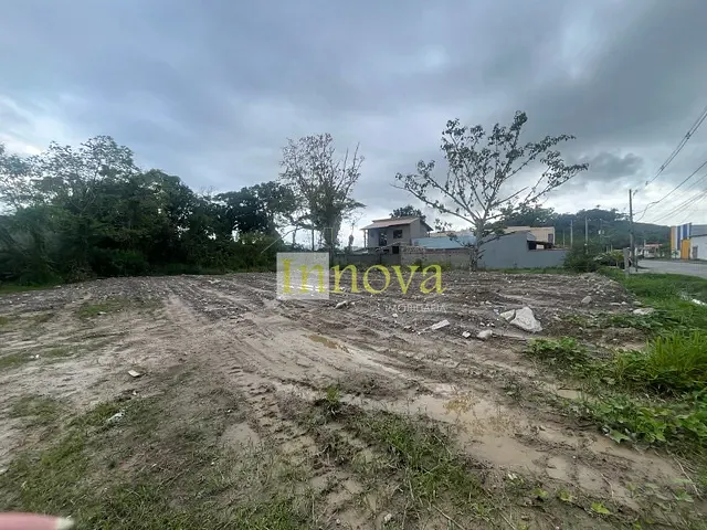 Terreno com 245m², à venda, no bairro Jardim das Gaivotas em Caraguatatuba