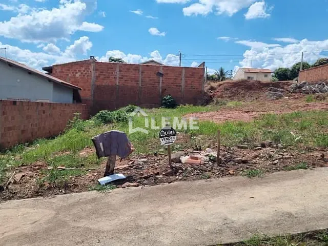 Terreno com 250m², à venda, no bairro Residencial Carlito Quilici em Mococa