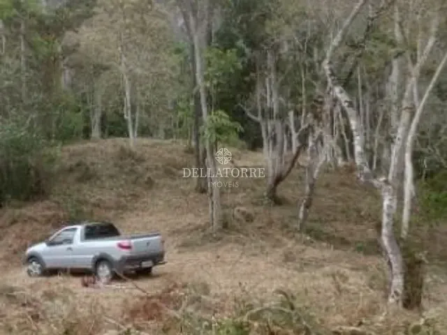 Terreno com 833m², à venda, no bairro Parque do Imbui em Teresópolis