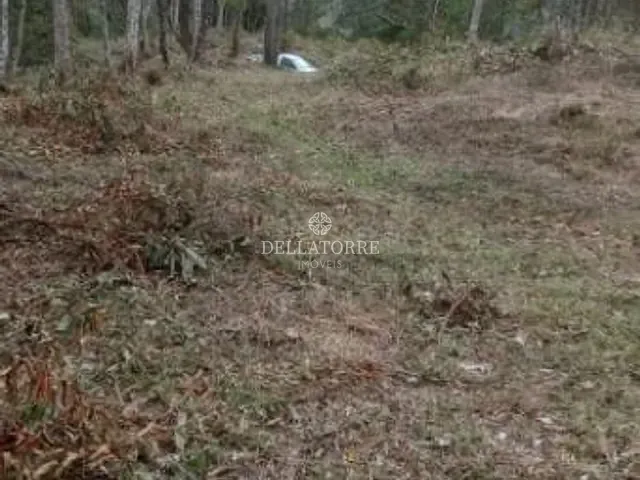 Terreno com 833m², à venda, no bairro Parque do Imbui em Teresópolis