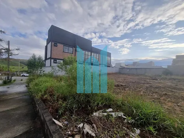 Terreno com 300m², à venda, no bairro Loteamento Jardim Nova Europa em Poços de Caldas