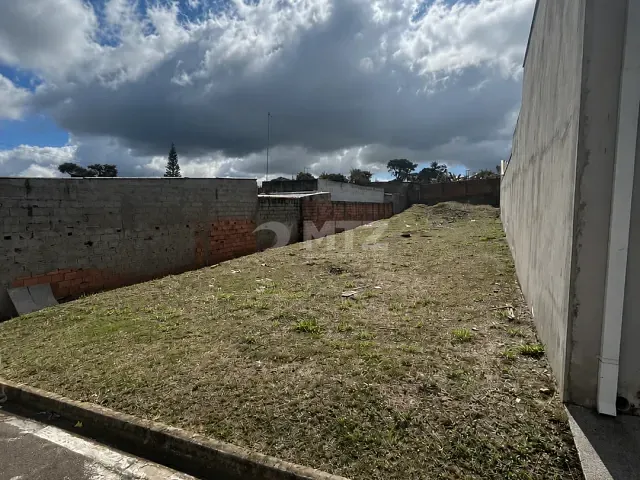 Terreno com 324m², à venda, no bairro Jardim Botucatu (Rubião Júnior) em Botucatu