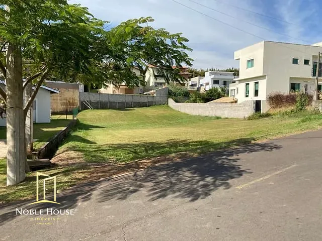 Terreno com 896m², à venda, no bairro Terras de Santa Teresa em Itupeva