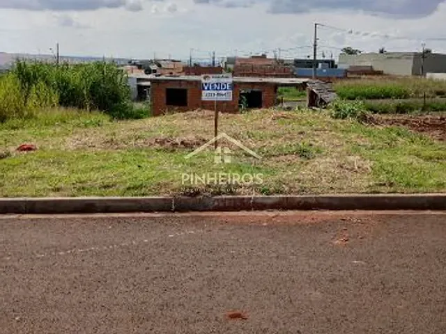 Terreno com 250m², à venda, no bairro Jardim Araucaria em Cambé