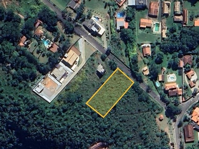 Terreno com 2100m², à venda, no bairro Jardim L Ermitage em Juiz de Fora