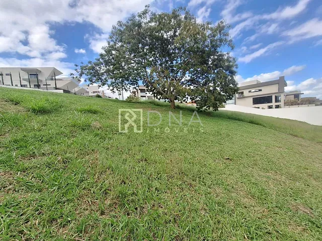Terreno com 750m², à venda, no bairro Condomínio Reserva do Paratehy em São José dos Campos