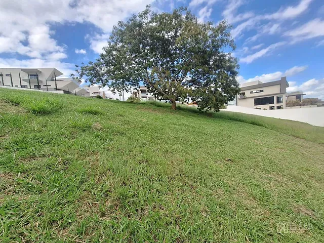Terreno com 750m², à venda, no bairro Condomínio Reserva do Paratehy em São José dos Campos