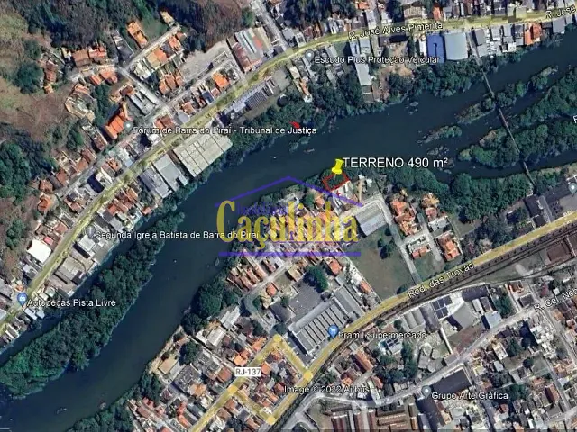 Terreno com 490m², à venda, no bairro Centro em Barra do Piraí