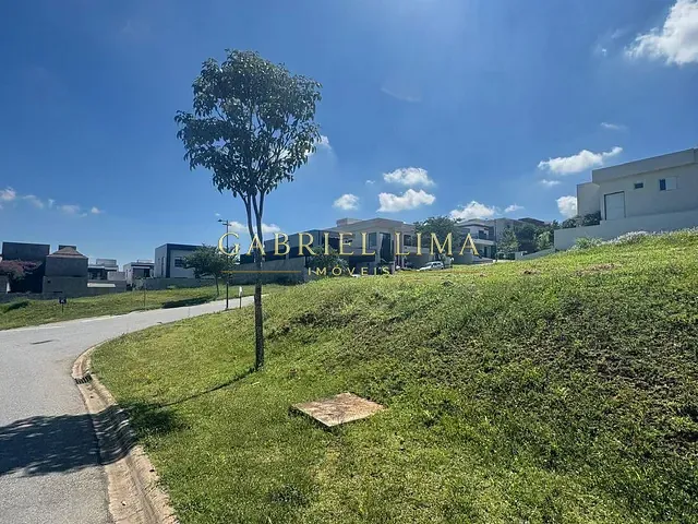 Terreno com 385m², à venda, no bairro Loteamento Brisas do Lago em Jundiaí