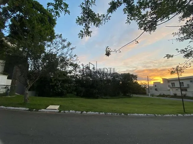 Terreno com 279m², à venda, no bairro Mogi Moderno em Mogi das Cruzes