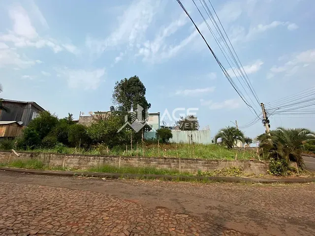 Terreno com 429m², à venda, no bairro Maria Clara em Erechim