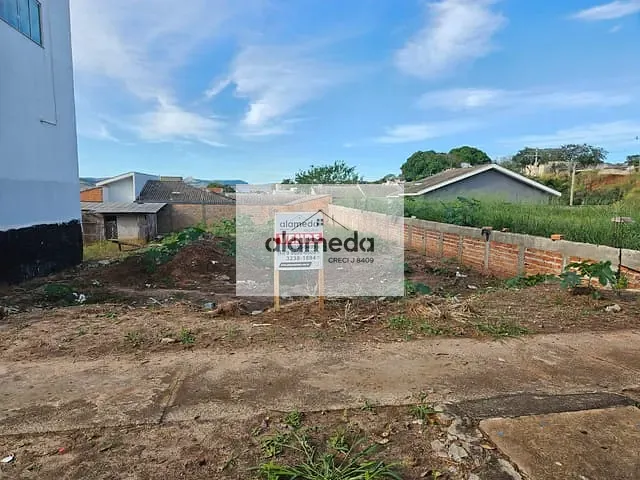 Terreno com 377m², à venda, no bairro PARQUE DOS ESTUDANTES em Jacarezinho