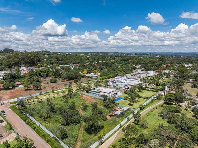 Terreno com 2632m², à venda, no bairro Setor de Habitações Individuais Sul em Brasília