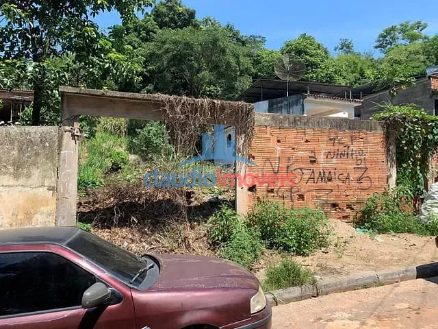 Terreno à venda, no bairro Ano Bom em Barra Mansa
