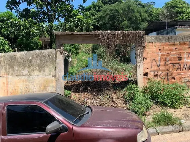 Terreno à venda, no bairro Ano Bom em Barra Mansa