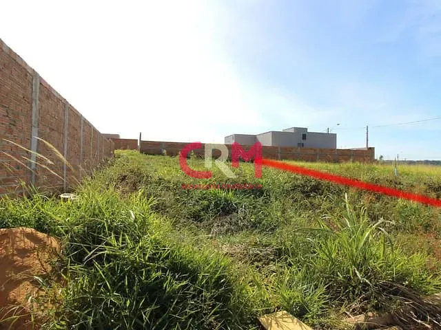 Terreno com 350m², à venda, no bairro Parque Residencial Laranjeiras IV em Taquaritinga