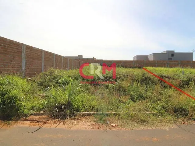 Terreno com 350m², à venda, no bairro Parque Residencial Laranjeiras IV em Taquaritinga