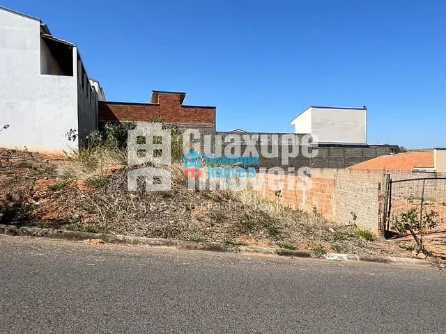 Terreno com 203m², à venda, no bairro Ipês Dois em Guaxupé