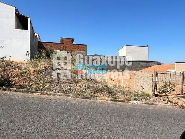 Terreno com 203m², à venda, no bairro Ipês Dois em Guaxupé