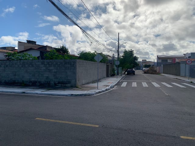 Terreno com 300m², à venda, no bairro Atalaia em Aracaju