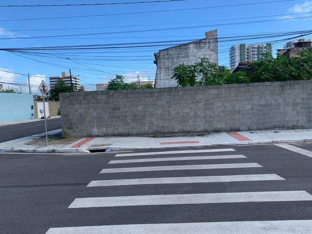Terreno com 300m², à venda, no bairro Atalaia em Aracaju