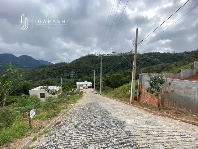 Terreno com 540m², à venda, no bairro Braunes em Nova Friburgo