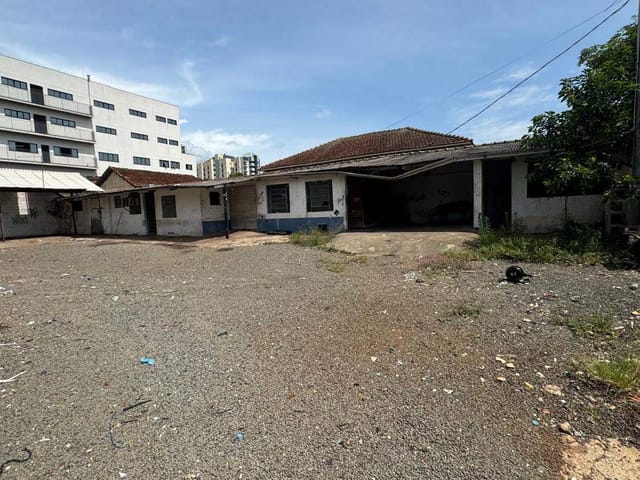 Foto do Galpão / Barracão - Barracão com terrreno 546M², Vila Brasil, Londrina - PR | Imobiliária Brasil