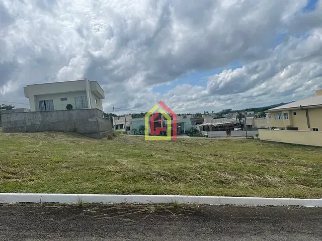 Terreno com 324m², à venda, no bairro Condomínio em Marabá