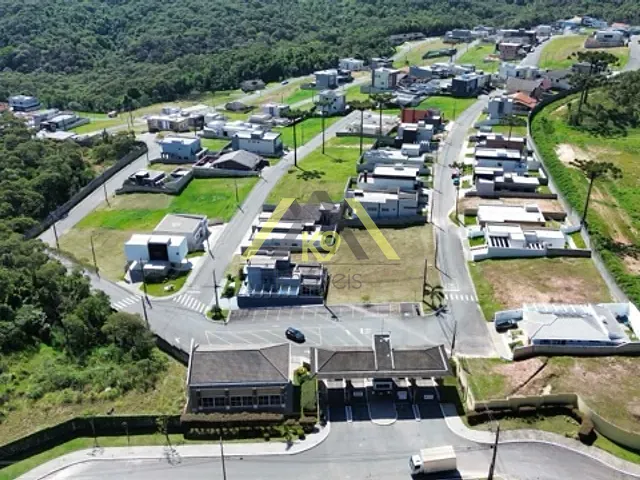 Terreno com 298m², à venda, no bairro Arruda em Colombo