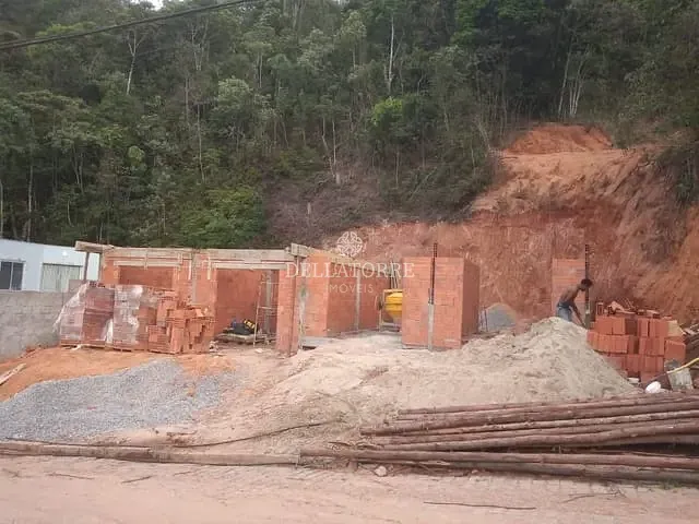 Terreno com 150m², à venda, no bairro Carlos Guinle em Teresópolis