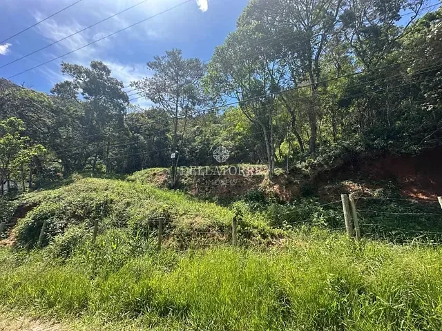 Terreno com 150m², à venda, no bairro Carlos Guinle em Teresópolis