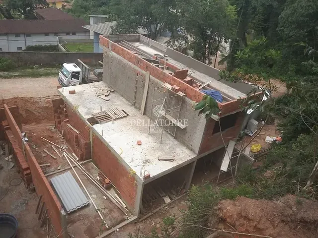Terreno com 150m², à venda, no bairro Carlos Guinle em Teresópolis