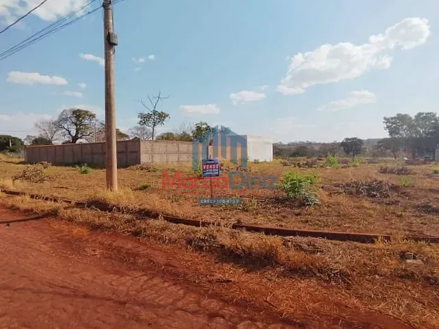 Terreno com 283m², à venda, no bairro Parque Das Andorinhas em Ituverava