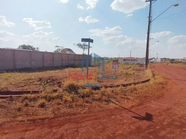 Terreno com 283m², à venda, no bairro Parque Das Andorinhas em Ituverava