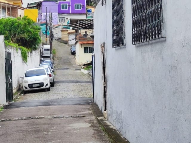 Terreno com 450m², à venda, no bairro Vila Valqueire em Rio de Janeiro