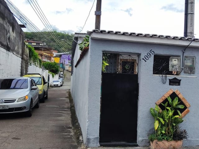 Terreno com 450m², à venda, no bairro Vila Valqueire em Rio de Janeiro