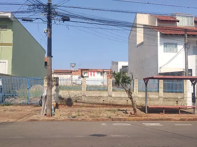 Terreno com 450m², à venda, no bairro Antares em Londrina