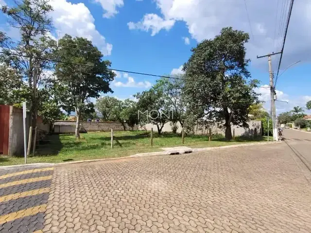 Terreno com 1007m², à venda, no bairro Setor Habitacional Jardim Botânico em Brasília
