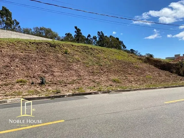 Terreno com 662m², à venda, no bairro Observatório em Vinhedo