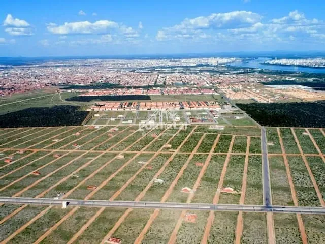 Terreno com 144m², à venda, no bairro Cohab São Francisco em Petrolina