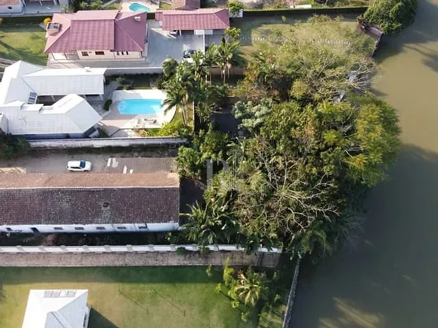Terreno com 1950m², à venda, no bairro XV de Novembro em Tijucas