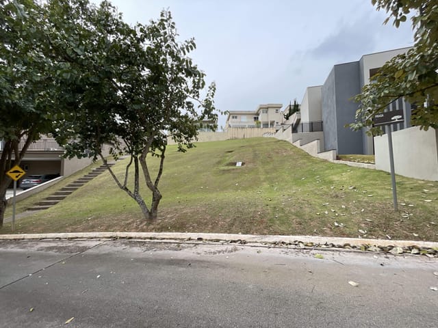 Terreno com 712m², à venda, no bairro Tamboré em Santana de Parnaíba