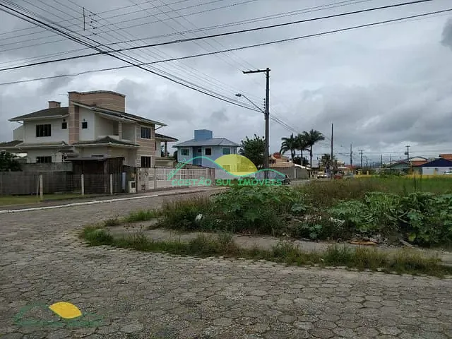 Terreno com 1440m², à venda, no bairro Carianos em Florianópolis