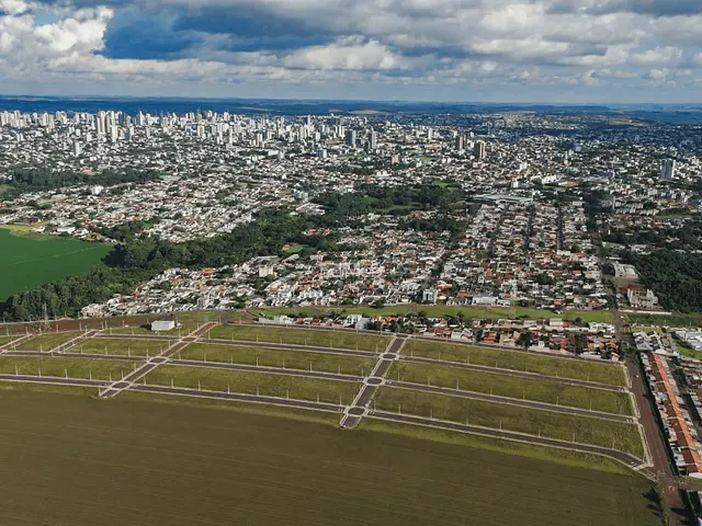 Terreno com 360m², à venda, no bairro FAG em Cascavel