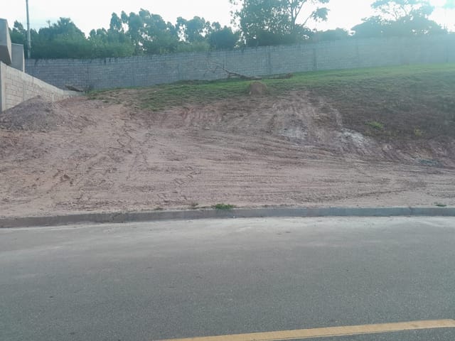 Terreno com 661m², à venda, no bairro Observatório em Vinhedo