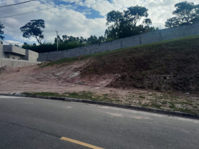 Terreno com 661m², à venda, no bairro Observatório em Vinhedo