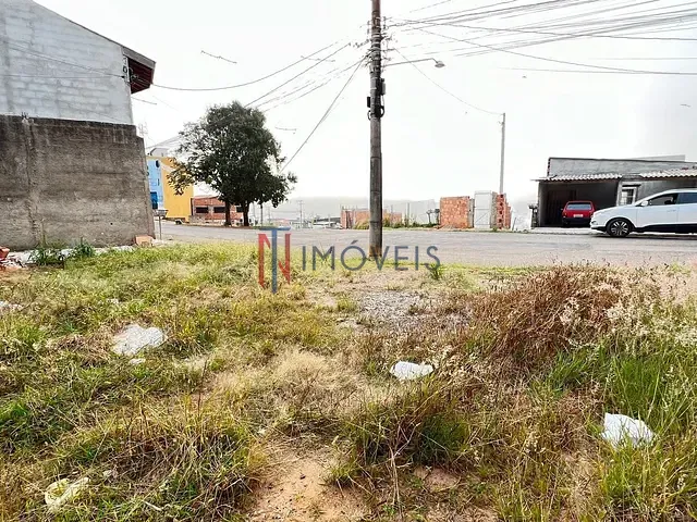 Terreno com 333m², à venda, no bairro Parque Hortensia em Bom Jesus dos Perdões