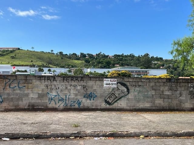 Terreno com 324m², para alugar, no bairro Portais (Polvilho) em Cajamar