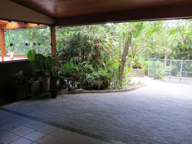Terreno com 11023m², à venda, no bairro Cacupé em Florianópolis